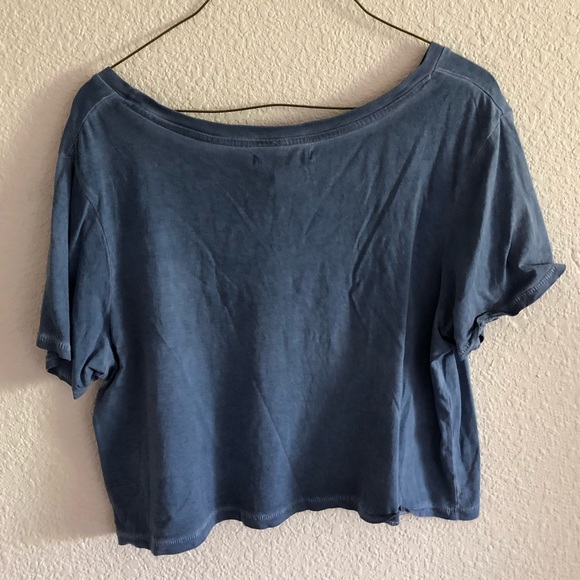 Crop top - Picture 2 of 3